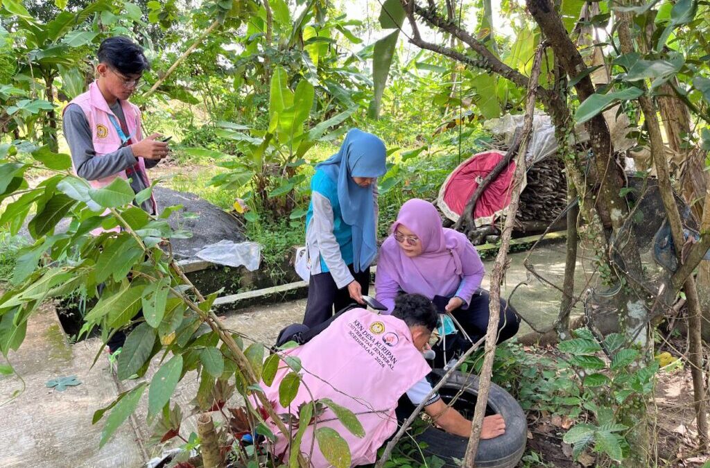 Aksi Pencegahan DBD melalui Pemberantasan Sarang Nyamuk dan Pendampingan Posyandu